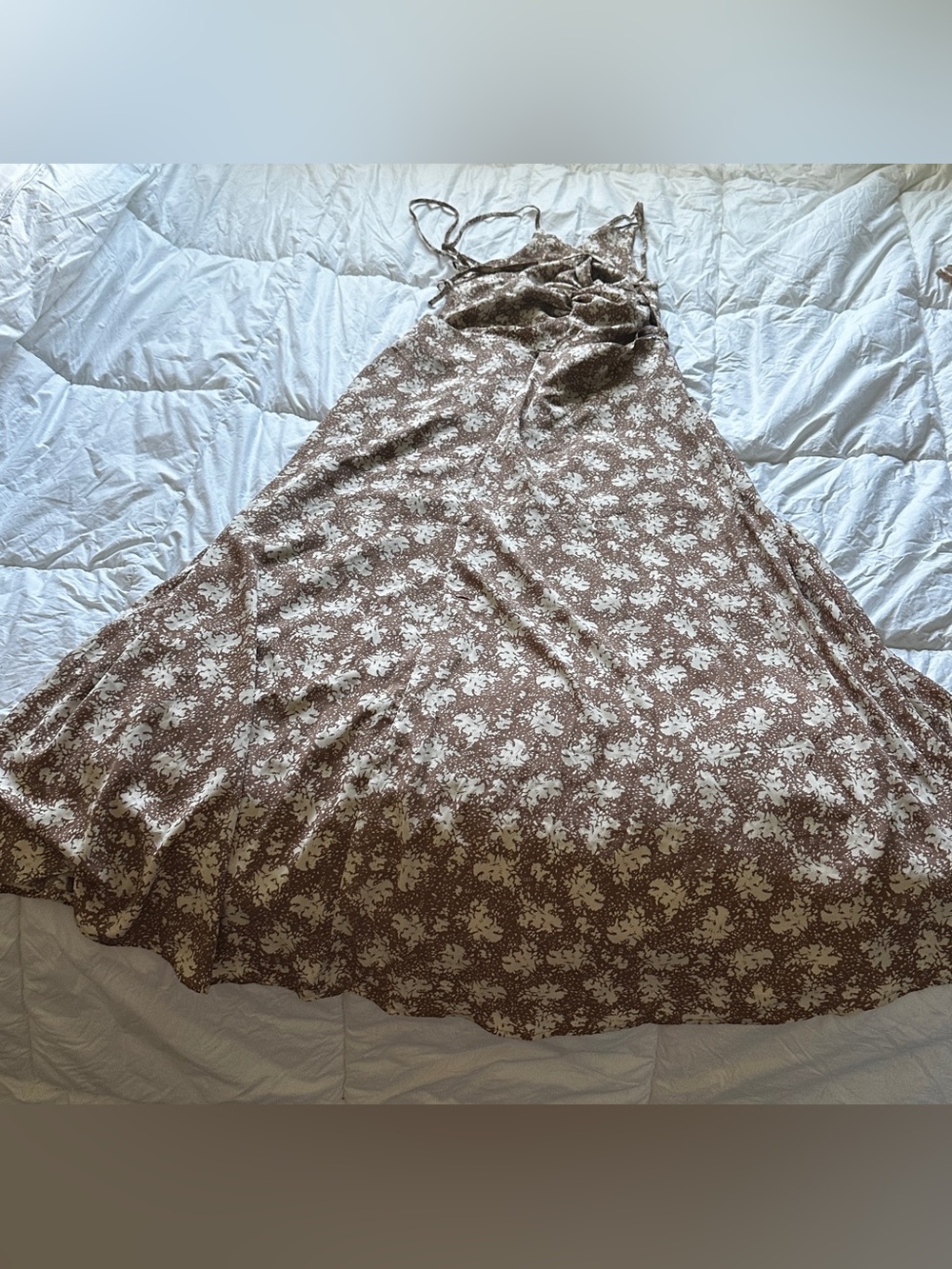 Lulu's light brown Floral Backless Dress Women Large - Picture 2 of 5
